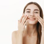 Prendersi cura della pelle con i prodotti cosmetici biologici: tutti i vantaggi