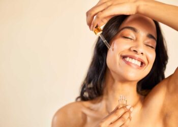 Come curare il proprio viso per farlo sembrare sempre giovane