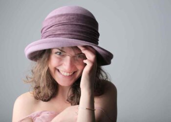 Tendenze cappelli primavera – estate 2025: Un’anticipazione sul moda del futuro