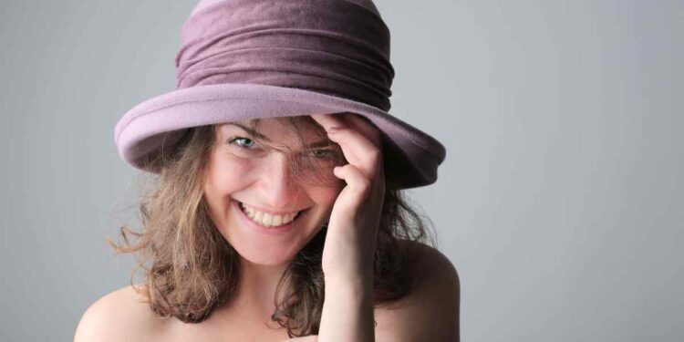 Tendenze cappelli primavera – estate 2025: Un’anticipazione sul moda del futuro