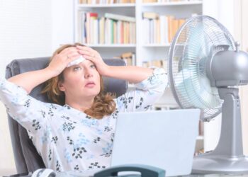 Consigli per le donne per superare il caldo: strategie pratiche e salutari