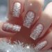 Unghie Natalizie: Tendenze e idee per festeggiare il Natale con stile