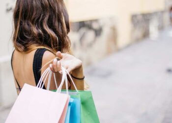 Guida Shopping Moda 2026: capi chiave e come indossarli