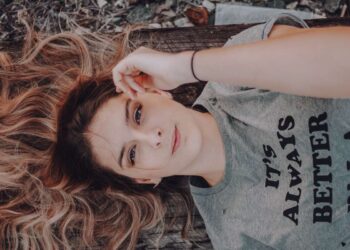 Skincare quotidiana: come creare una routine viso efficace per una pelle sana e luminosa