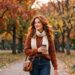 Capelli in autunno: i tagli, i colori e la routine per affrontare il cambio di stagione